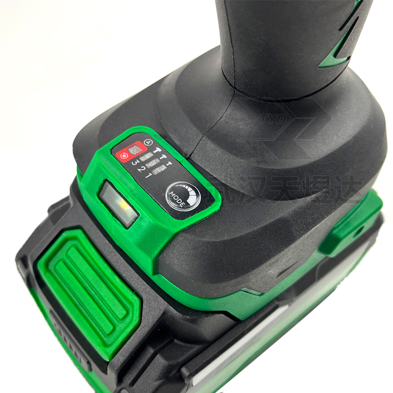 Klucz udarowy akumulatorowy 3/ – Impact Wrench Battery 4Ah recenzja i cena